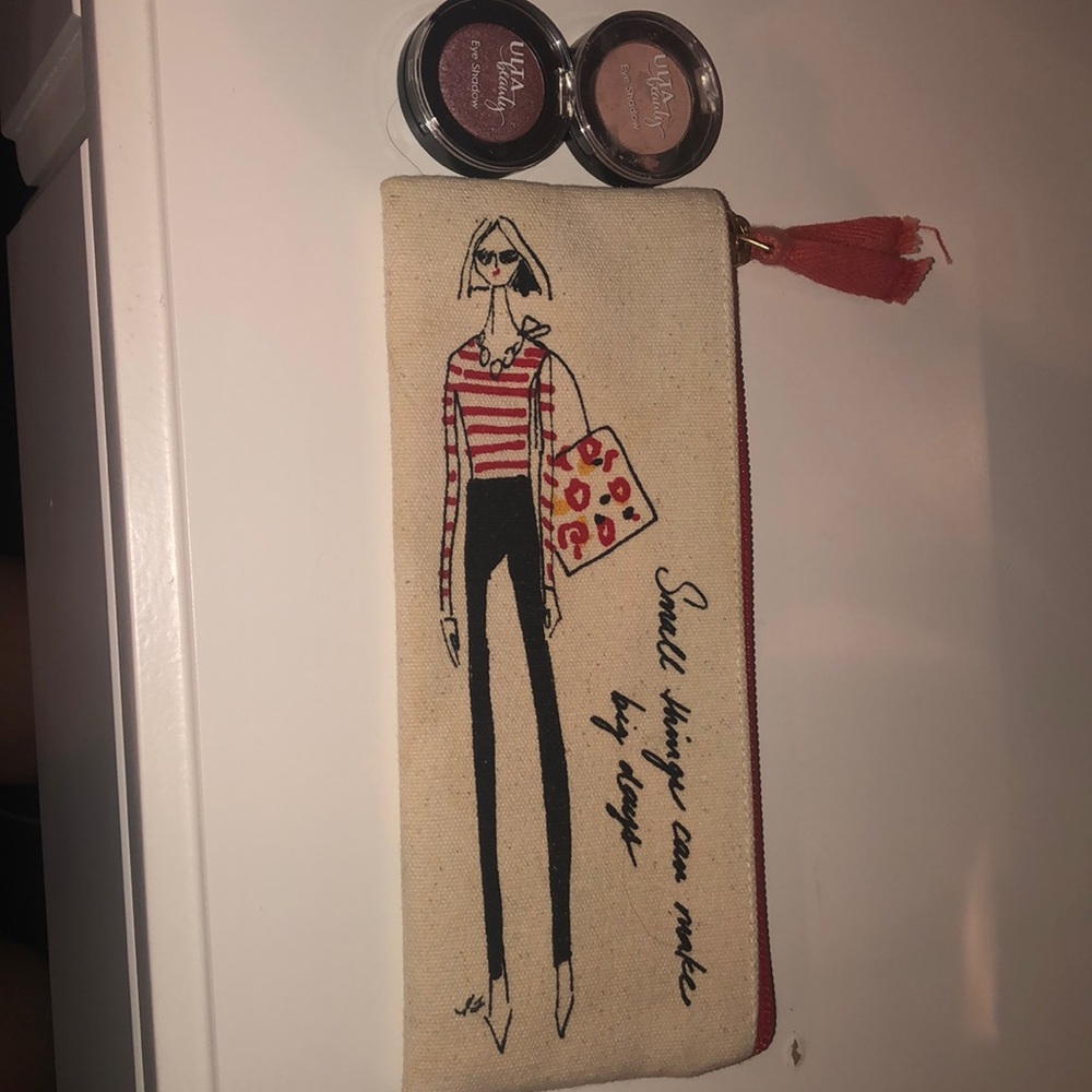Boutique+Antique Ann Taylor Cosmetic Bag